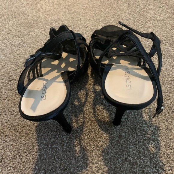 Le Chateau Black Strappy Heel 4” size 9 - Picture 4 of 4